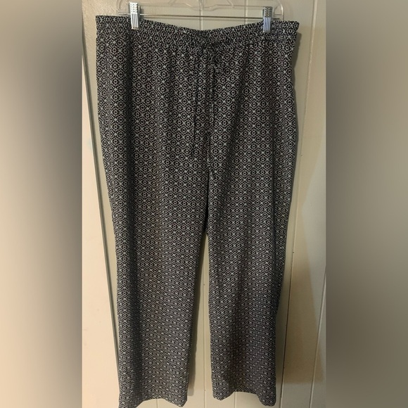 Talbots Pull-On - Loose Leg Pants - Size 14 - Picture 1 of 3